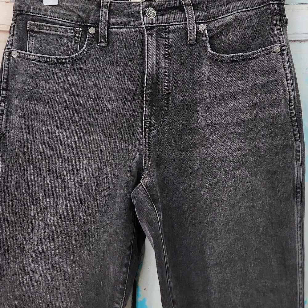 Madewell Curvy Mid Rise Stovepipe Raw‎ Hem Jeans
